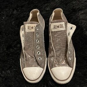 Y2K sparkly/sequin women’s All Star converse size 8